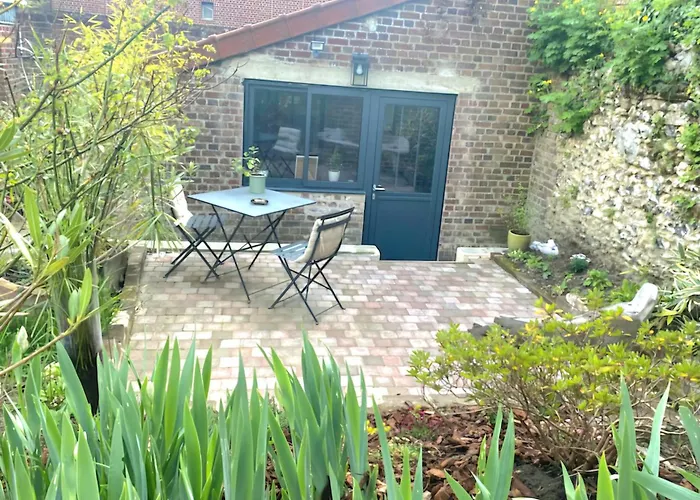 Le Clos De Marissel - Terrasse Et Jardin